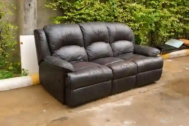 Get Rid of a couch in Portland